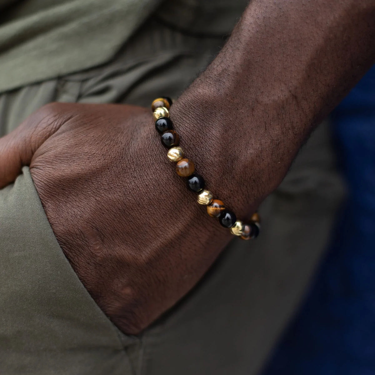 REIGHN. - LOVE DOT, Inc.