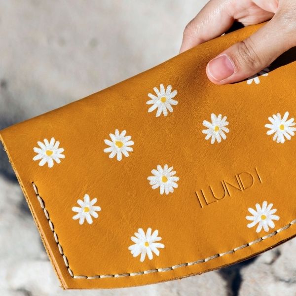 Marigold Daisy Rumi Purse - LOVE DOT, Inc.